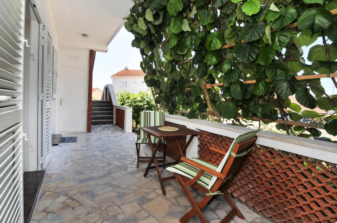 Apartments Kankul Кърк Екстериор снимка